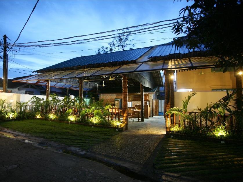 Hotel June Business Bed Breakfast Yangon Exterior foto